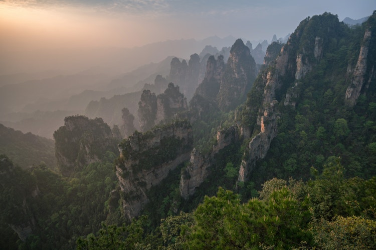 Zhangjiajie | A Guide to the Realm of Karsts and Clouds