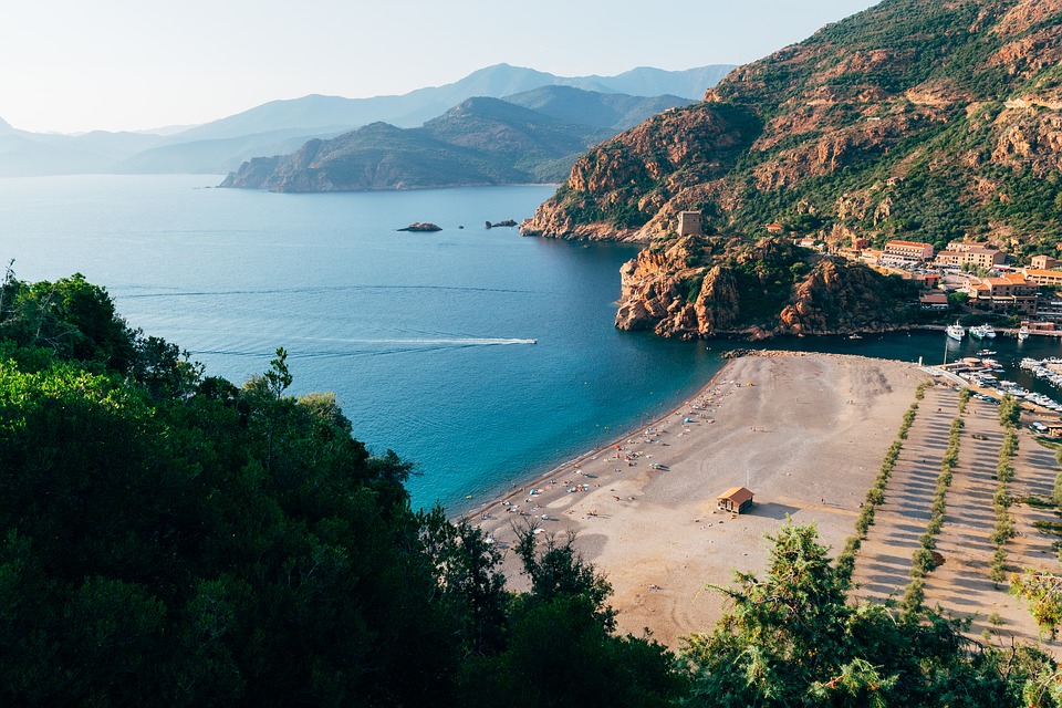Nonza | The black beach of Corsica